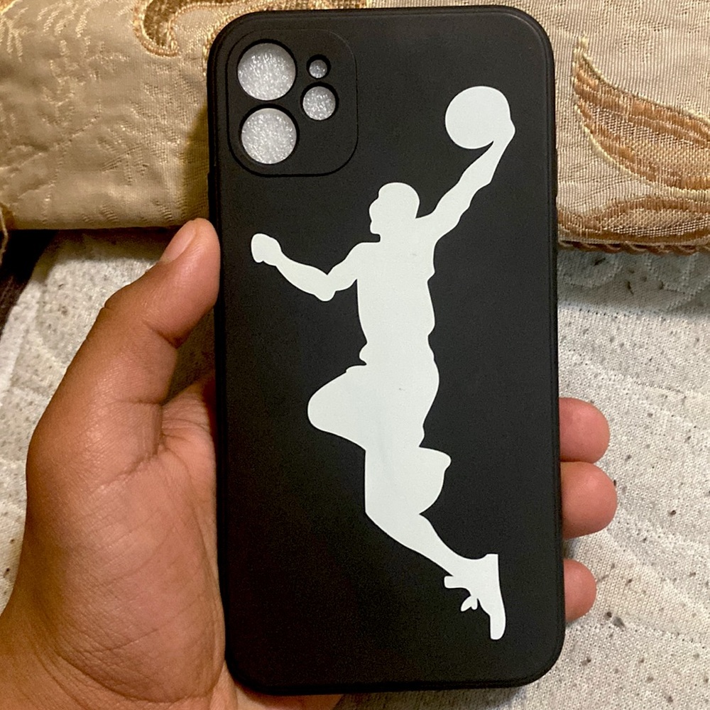 BASKETBALL IPHONE 11 CASE